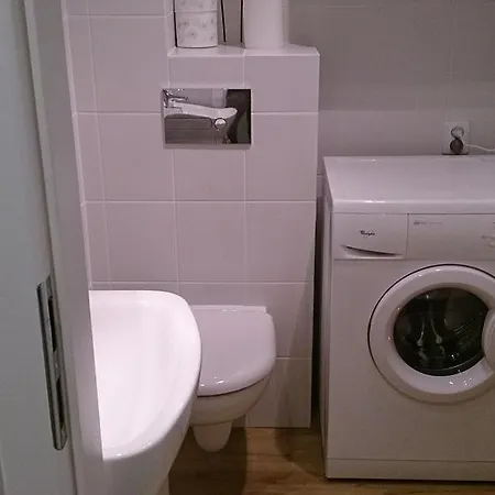 1 Bedroom Center