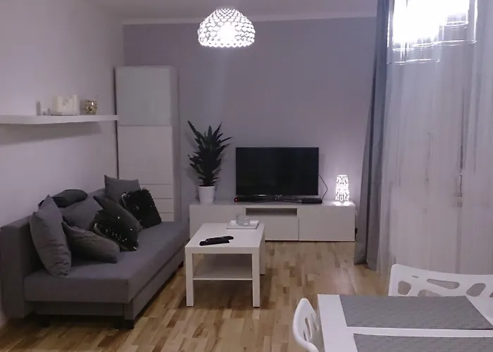 1 Bedroom Center Апартаменты *